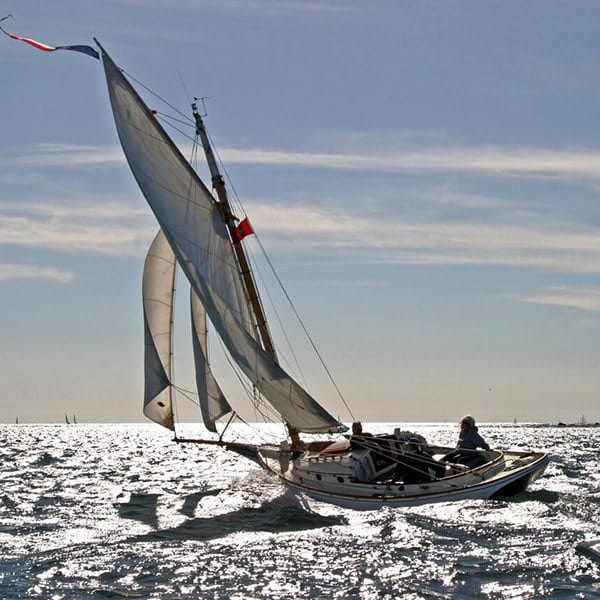 cat rig sailboat manufacturers